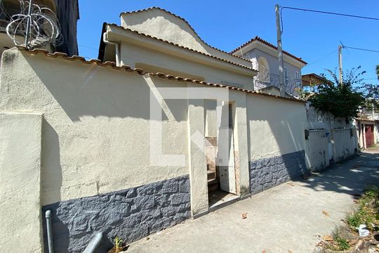 Fachada de casa à venda com 3 quartos, 85m² em Engenho de Dentro, Rio de Janeiro
