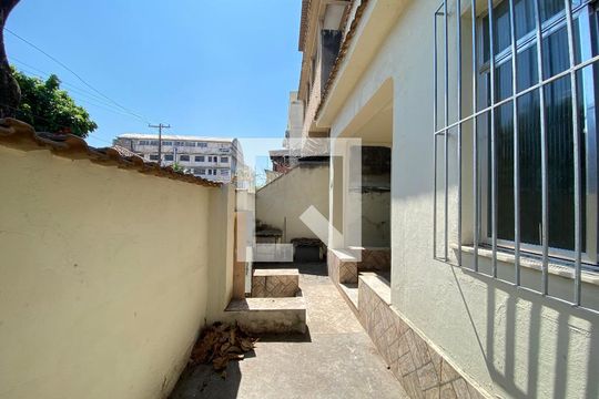 Frente  de casa à venda com 3 quartos, 85m² em Engenho de Dentro, Rio de Janeiro