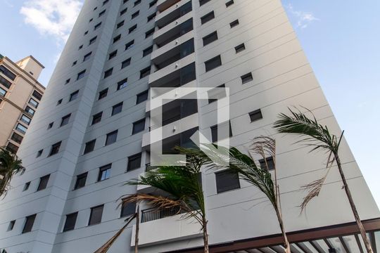 Fachada do bloco de apartamento à venda com 2 quartos, 70m² em Alphaville, Barueri