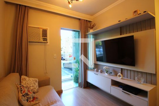 Sala de apartamento à venda com 2 quartos, 48m² em Jacarepaguá, Rio de Janeiro