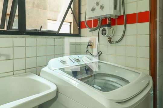Área de Serviço de apartamento para alugar com 4 quartos, 266m² em Petrópolis, Porto Alegre