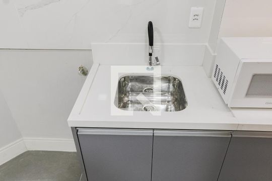Cozinha e Área de Serviço de apartamento à venda com 3 quartos, 110m² em Copacabana, Rio de Janeiro