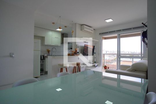 Sala de apartamento à venda com 2 quartos, 67m² em São Geraldo, Porto Alegre