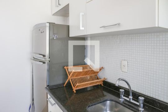 Cozinha e Área de Serviço de kitnet/studio para alugar com 1 quarto, 43m² em Perdizes, São Paulo