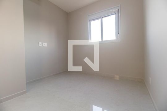 Suíte 1 de apartamento para alugar com 2 quartos, 66m² em Jardim Iracema/aldeia, Barueri