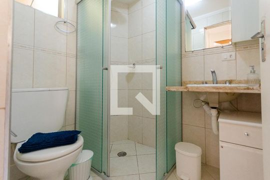 Banheiro de apartamento à venda com 2 quartos, 44m² em Jardim Felicidade (zona Oeste), São Paulo