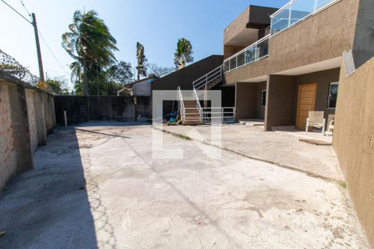 Quintal de casa para alugar com 1 quarto, 36m² em Piratininga, Niterói
