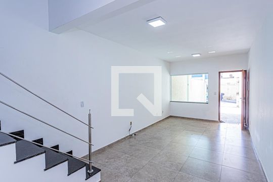 Sala de casa para alugar com 3 quartos, 136m² em Vila Primavera, São Paulo