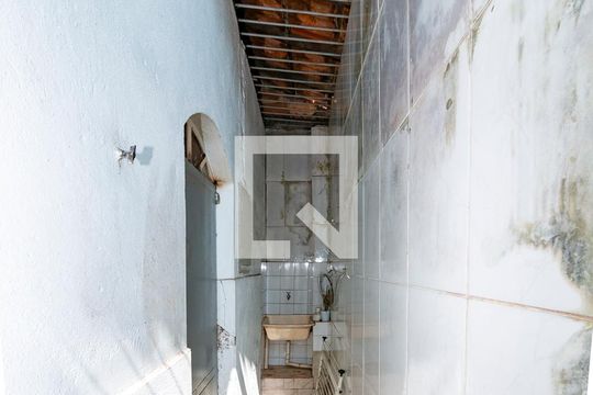 Área de Serviço de casa para alugar com 3 quartos, 223m² em Alto Caiçaras, Belo Horizonte