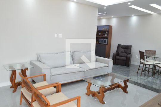 Sala de casa à venda com 4 quartos, 450m² em Tanque, Rio de Janeiro