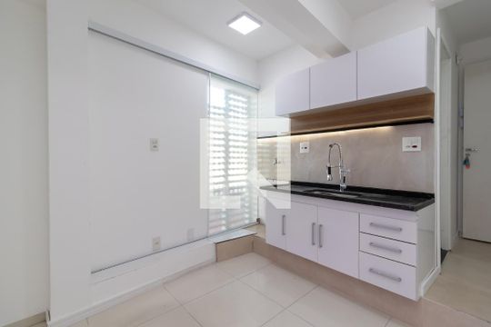 Cozinha e Área de Serviço de apartamento para alugar com 1 quarto, 26m² em Imirim, São Paulo