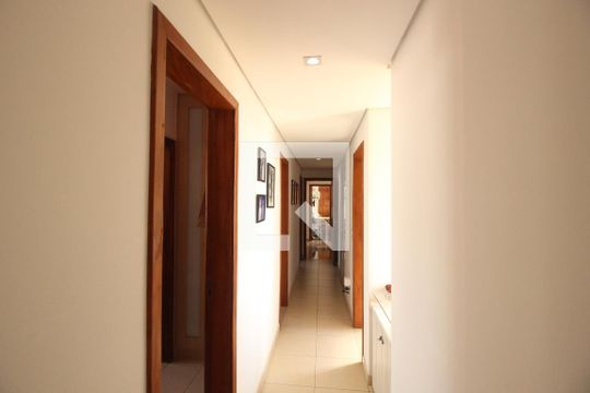 Corredor  de apartamento à venda com 5 quartos, 400m² em Minas Brasil, Belo Horizonte