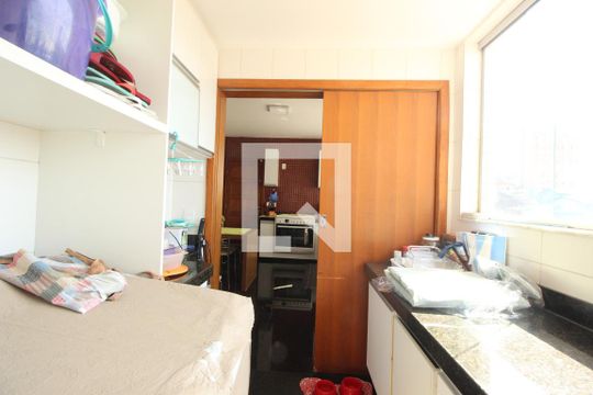 Área de serviço  de apartamento à venda com 5 quartos, 400m² em Minas Brasil, Belo Horizonte