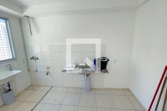 Cozinha de apartamento à venda com 2 quartos, 50m² em Cidade Industrial, Contagem