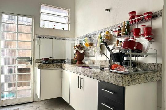 Cozinha de casa à venda com 4 quartos, 167m² em Carlos Prates, Belo Horizonte