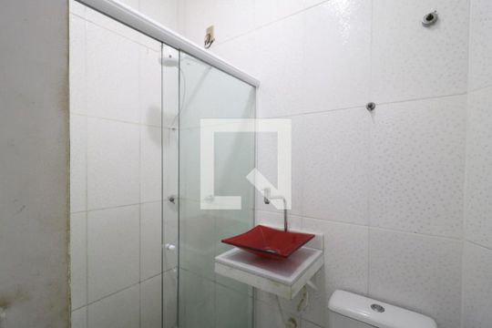 Banheiro de casa para alugar com 2 quartos, 50m² em Piedade, Rio de Janeiro