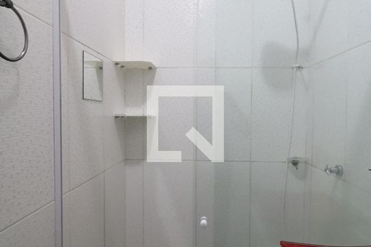 Banheiro de casa para alugar com 2 quartos, 50m² em Piedade, Rio de Janeiro