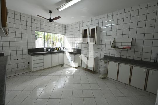 Cozinha de casa à venda com 4 quartos, 300m² em St parque anhanguera I, Goiânia