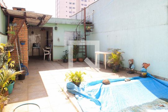 Quintal de casa à venda com 4 quartos, 350m² em Vila Butantã, São Paulo