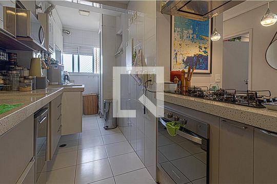cozinha de apartamento à venda com 3 quartos, 84m² em Vila Vera, São Paulo