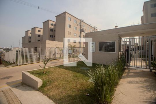 Fachada de apartamento para alugar com 2 quartos, 42m² em Jardim Dona Leopoldina, Porto Alegre