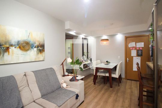Sala de apartamento à venda com 2 quartos, 62m² em Teresópolis, Porto Alegre