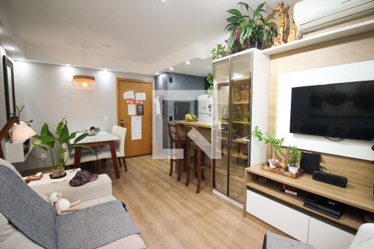 Sala de apartamento à venda com 2 quartos, 62m² em Teresópolis, Porto Alegre