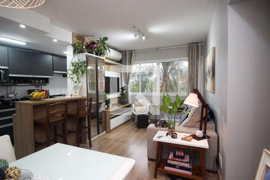 Sala de apartamento à venda com 2 quartos, 62m² em Teresópolis, Porto Alegre