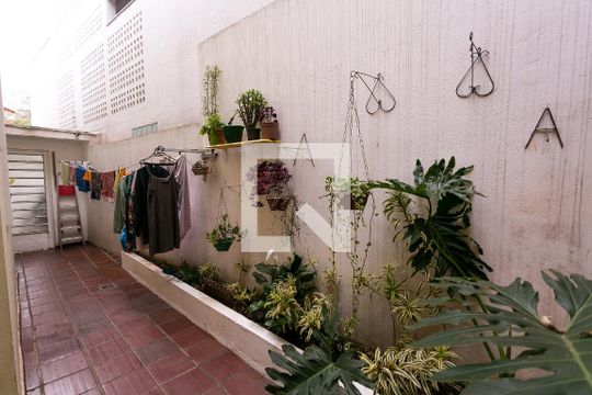 quintal de casa à venda com 4 quartos, 169m² em Vila Morse, São Paulo
