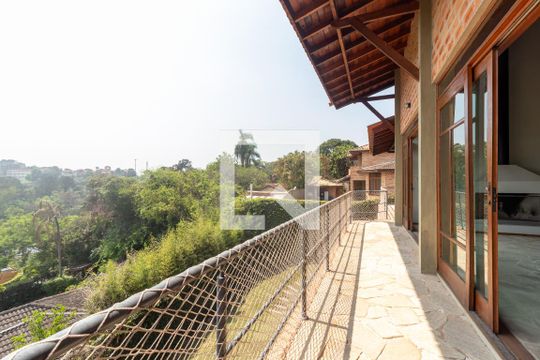 Quarto Suíte 1 de casa para alugar com 5 quartos, 280m² em Vila Santo Antônio, Cotia