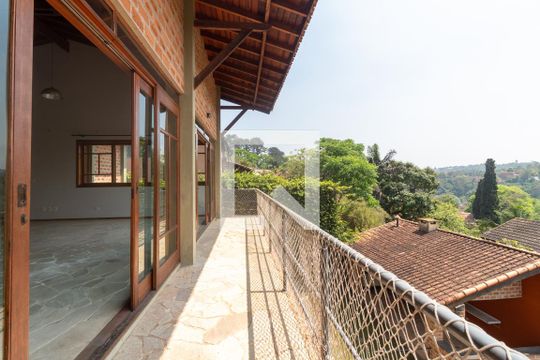 Quarto Suíte 1 de casa para alugar com 5 quartos, 280m² em Vila Santo Antônio, Cotia