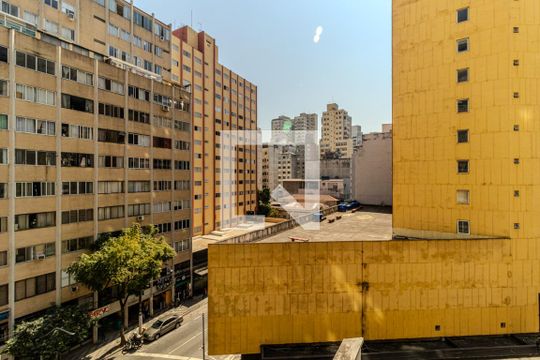 Vista do Studio de kitnet/studio para alugar com 1 quarto, 28m² em República, São Paulo