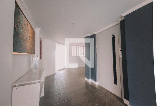 Hall de entrada de apartamento para alugar com 3 quartos, 160m² em Federação, Salvador
