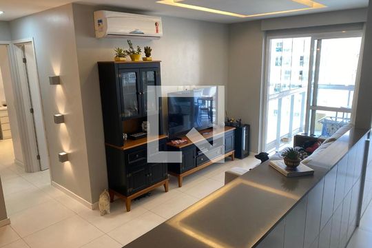 Sala de apartamento à venda com 2 quartos, 70m² em Recreio dos Bandeirantes, Rio de Janeiro