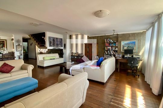 Sala 1 de apartamento à venda com 4 quartos, 250m² em Santa Lúcia, Belo Horizonte
