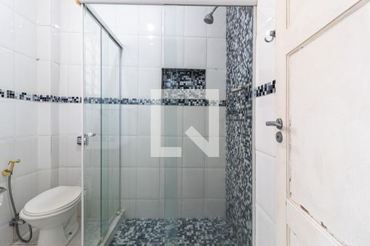 Banheiro de apartamento à venda com 1 quarto, 50m² em Vila Isabel, Rio de Janeiro