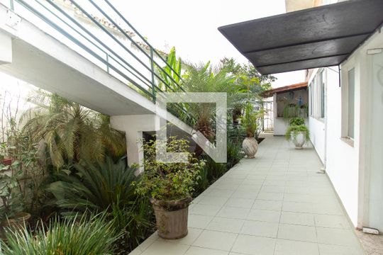 Área de Serviço de casa para alugar com 4 quartos, 220m² em Morumbi, São Paulo