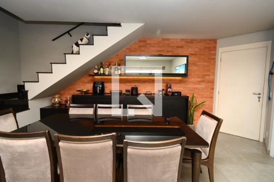 Sala de casa de condomínio à venda com 3 quartos, 96m² em Usina Piratininga, São Paulo