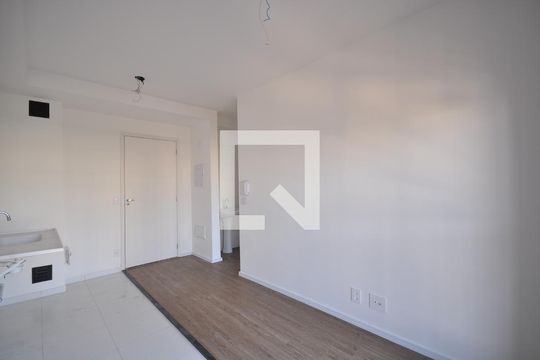 Sala de apartamento à venda com 1 quarto, 27m² em Vila Mazzei, São Paulo