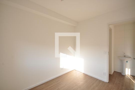 Quarto de apartamento à venda com 1 quarto, 27m² em Vila Mazzei, São Paulo