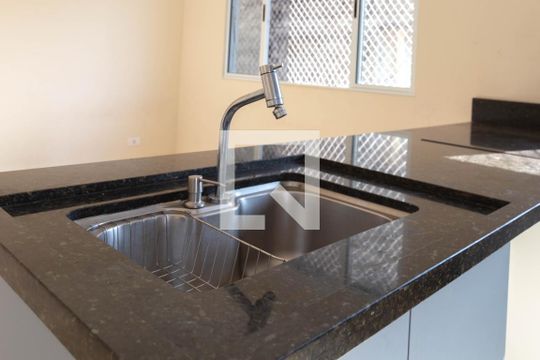 Cozinha de casa para alugar com 3 quartos, 100m² em Parque Continental Ii, Guarulhos