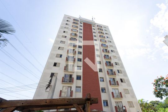 Fachada de apartamento à venda com 2 quartos, 63m² em Vila Ivone, São Paulo