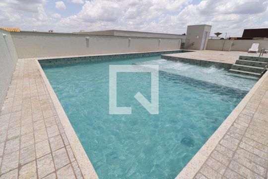Área comum - Piscina de apartamento para alugar com 2 quartos, 56m² em Novo Mundo, Uberlândia