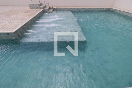 Área comum - Piscina de apartamento para alugar com 2 quartos, 56m² em Novo Mundo, Uberlândia