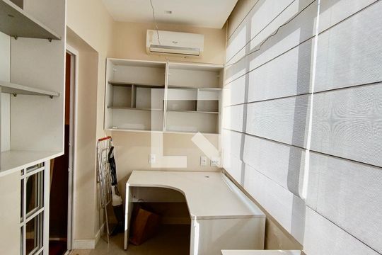 Varanda fechada de apartamento à venda com 3 quartos, 119m² em Copacabana, Rio de Janeiro
