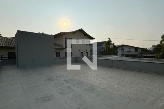 Área comum de casa de condomínio à venda com 4 quartos, 244m² em Morada dos Pássaros, Barueri