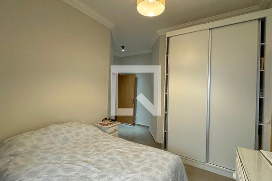 Suíte 1 de casa de condomínio à venda com 4 quartos, 244m² em Morada dos Pássaros, Barueri