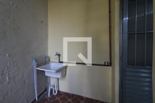 Área de Serviço de casa para alugar com 1 quarto, 44m² em Vila Palmares, São Caetano do Sul