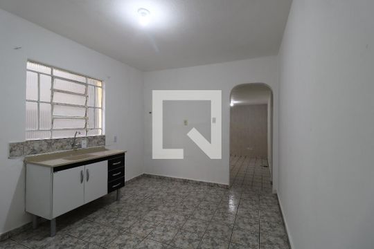 Cozinha de casa para alugar com 1 quarto, 44m² em Vila Palmares, São Caetano do Sul
