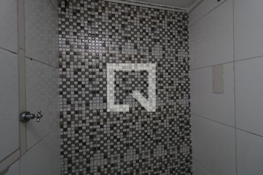 Banheiro de casa para alugar com 1 quarto, 44m² em Vila Palmares, São Caetano do Sul